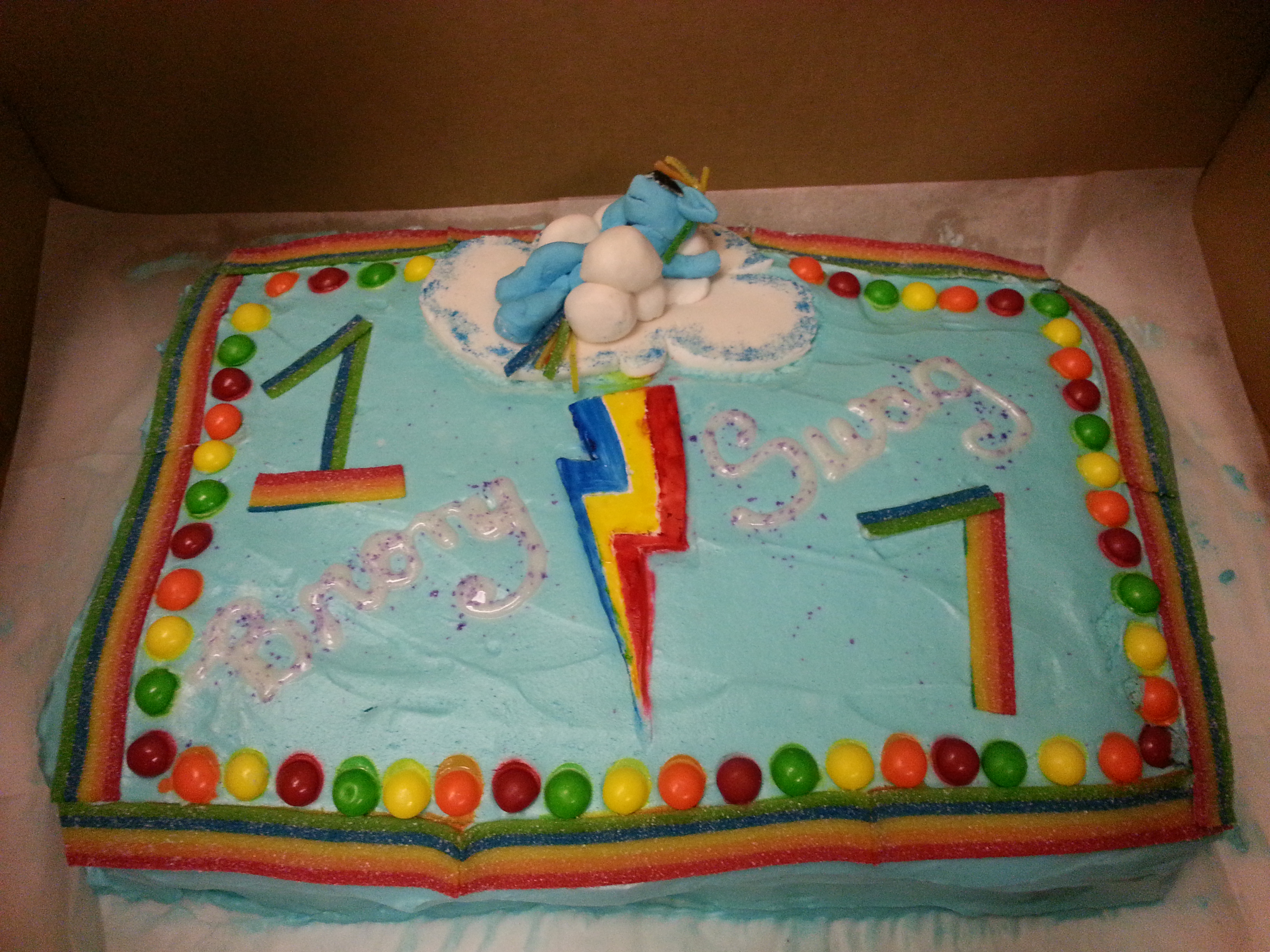 The wonderful (and delicous) cake